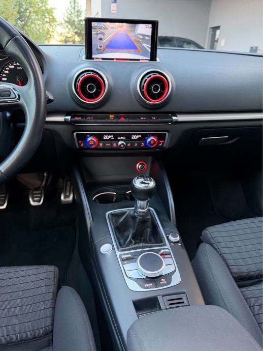 Audi A3 Limuzina 2.0 TDI S-Line Panorama Matrix, fotografija 16
