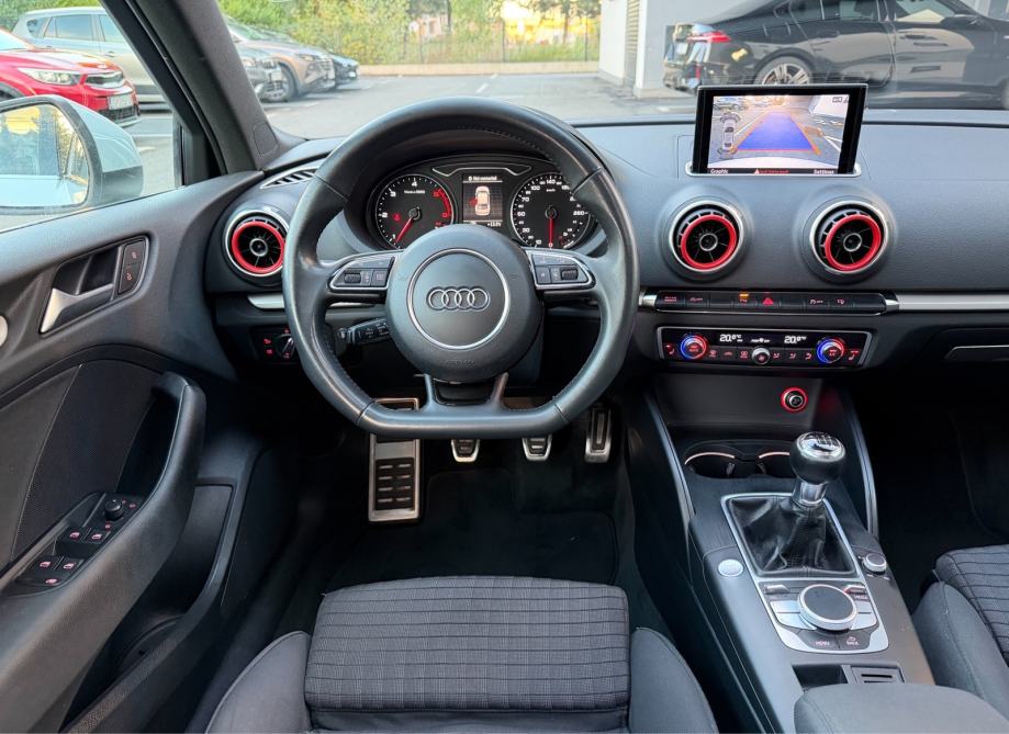 Audi A3 Limuzina 2.0 TDI S-Line Panorama Matrix, fotografija 19