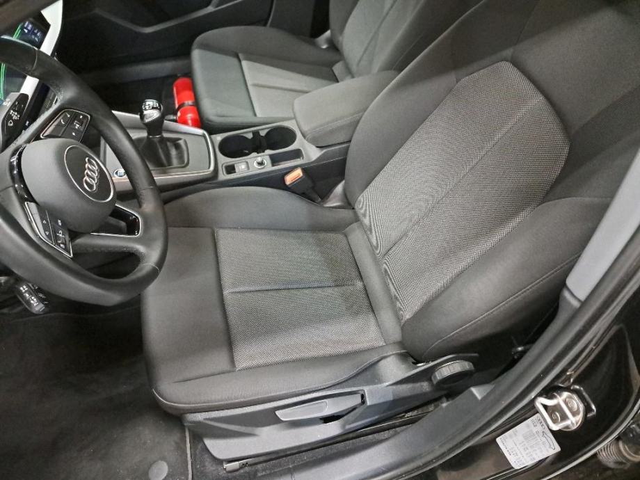 Audi A3 LIMUZINA 30 TDI, VIRTUAL,PARK.SENZ,NAVI,JAMSTVO 24MJ!, fotografija 3