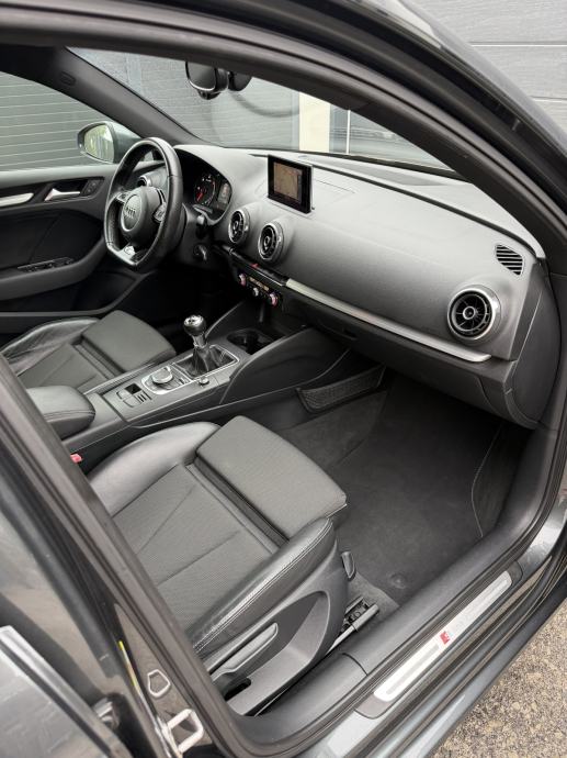 Audi A3 Sportback 1,6 TDI S line, fotografija 9