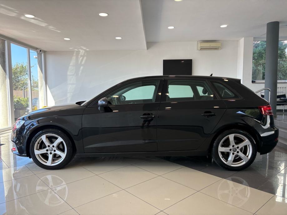 Audi A3 Sportback 1,6 TDI, fotografija 20