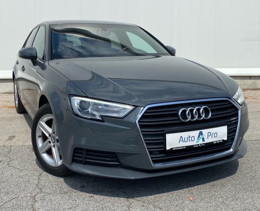 Audi A3 Sportback 1.6 TDI S-tronic*PDC*reg.3/2027. *Nove gume*JAMSTVO*, fotografija 3
