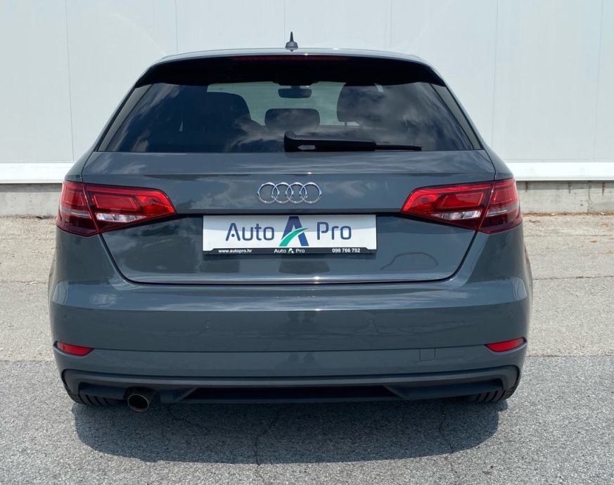 Audi A3 Sportback 1.6 TDI S-tronic*PDC*reg.3/2027. *Nove gume*JAMSTVO*, fotografija 6