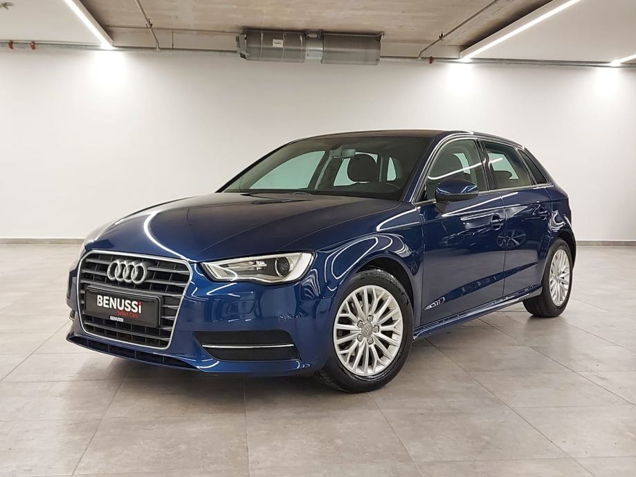 AUDI A3 Sportback 1,6 TDI Attraction, 2016 god.