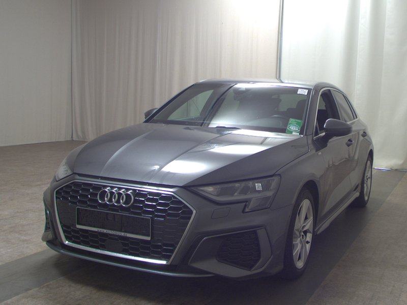 Audi A3 Sportback 30 TDI S line • digitalni instrumenti • koža, fotografija 2