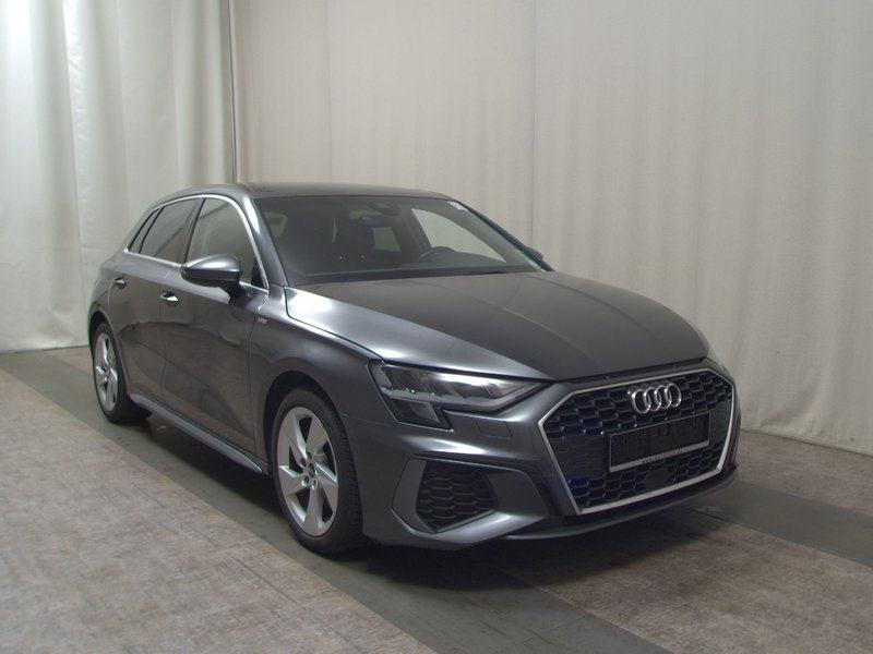 Audi A3 Sportback 30 TDI S line • digitalni instrumenti • koža, fotografija 3