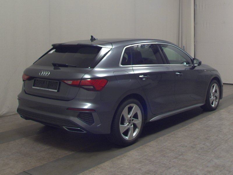 Audi A3 Sportback 30 TDI S line • digitalni instrumenti • koža, fotografija 4