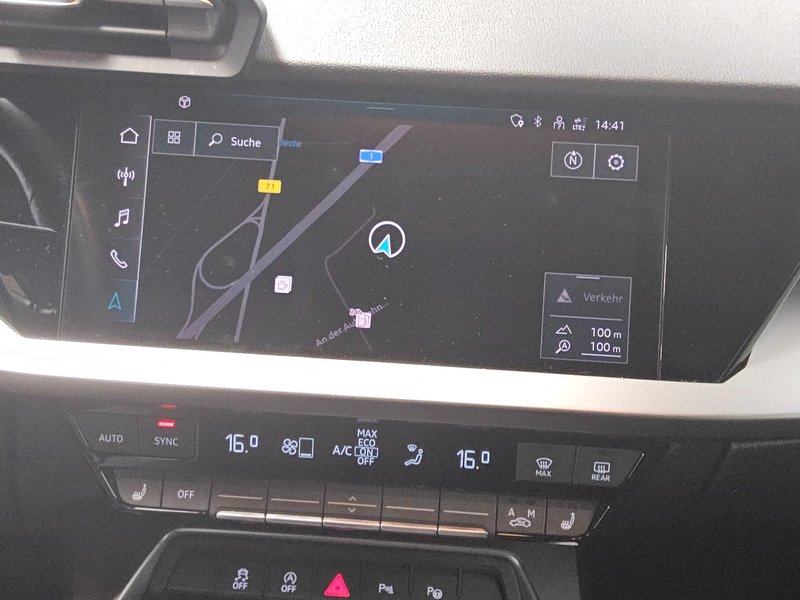 Audi A3 Sportback 30 TDI S line • digitalni instrumenti • koža, fotografija 7