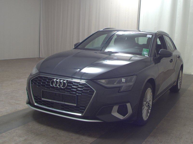 Audi A3 Sportback 30 TFSI automatik advanced • ACC • Full LED, fotografija 2