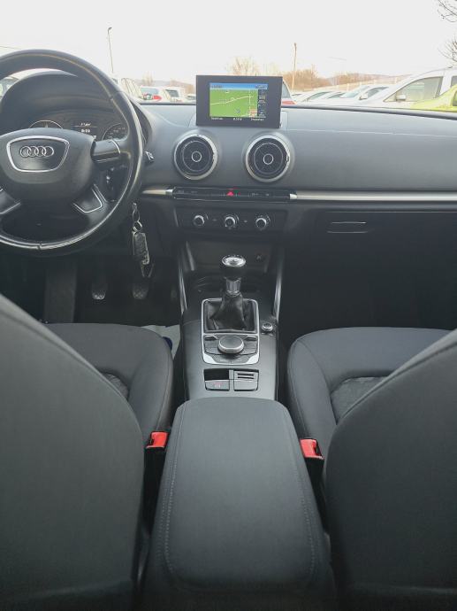 Audi A3 Sportback TDI 1. Vlasnik, servisna veliki servis+novo kvačilo, fotografija 19