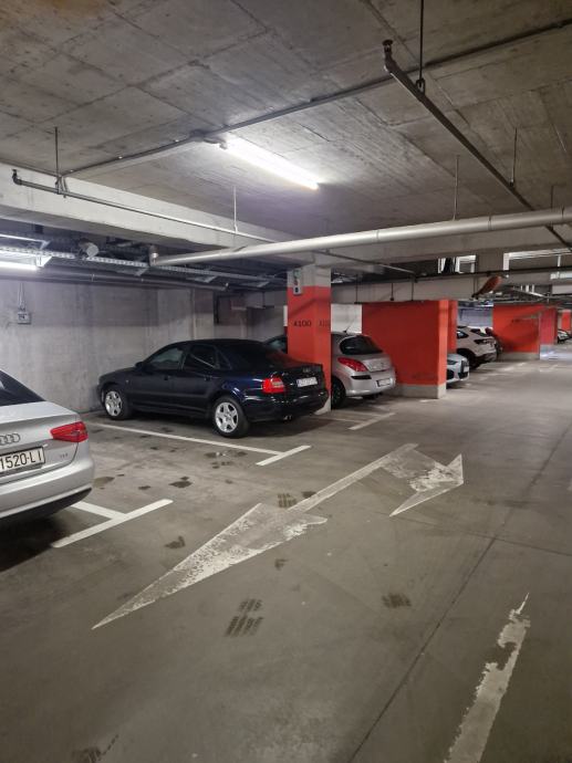 Audi A4 1,6, pogled izvana - slika 3