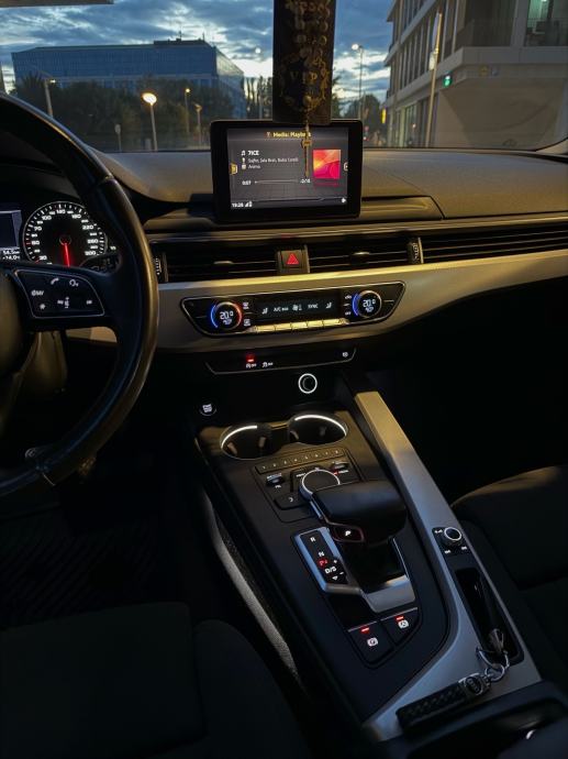 Audi A4 2,0 TDI automatik, fotografija 8