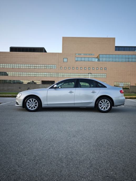 Audi A4 2,0 TDI automatik, fotografija 3