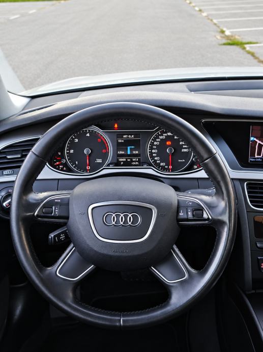 Audi A4 2,0 TDI automatik, fotografija 13