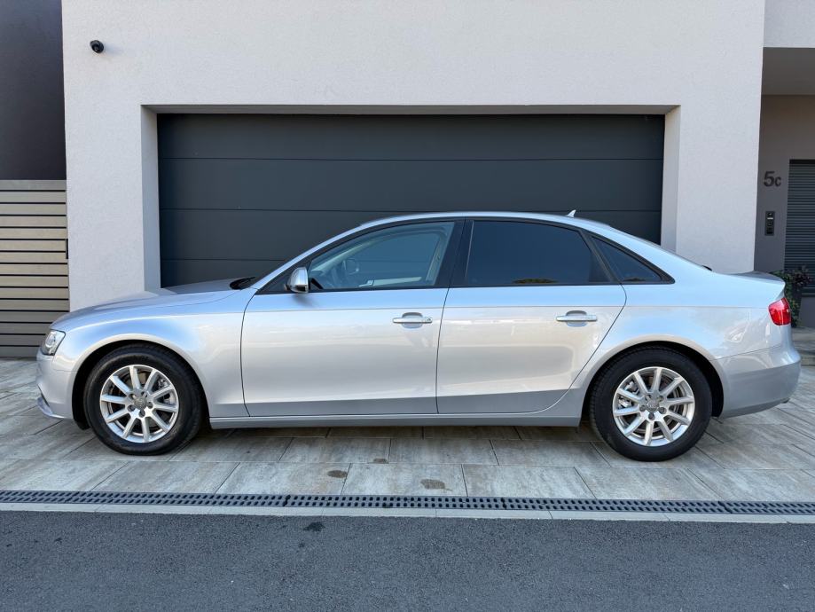 Audi A4 2,0 TDI - Led, Xenon, Navigacija, Jamstvo, Top stanje, fotografija 3