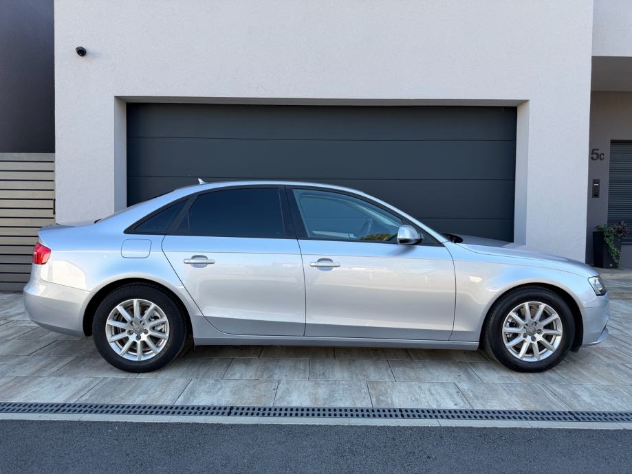 Audi A4 2,0 TDI - Led, Xenon, Navigacija, Jamstvo, Top stanje, fotografija 9