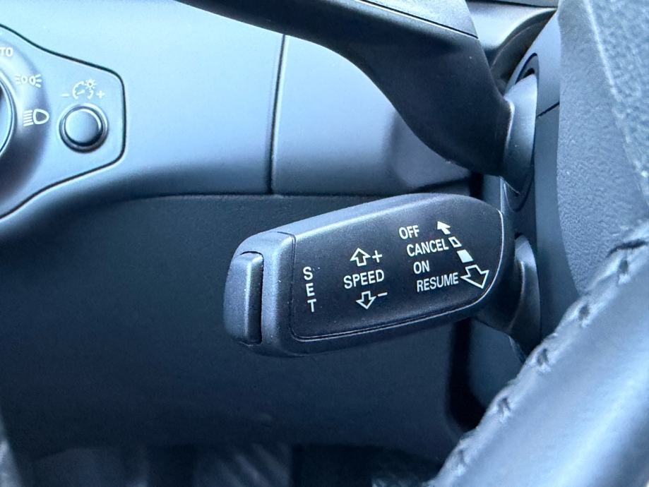 Audi A4 2,0 TDI - Led, Xenon, Navigacija, Jamstvo, Top stanje, fotografija 20