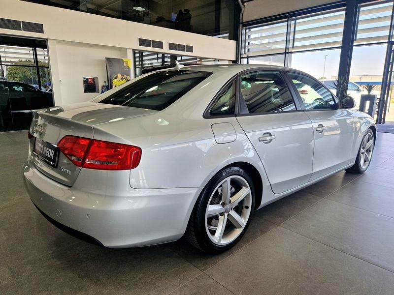 Audi A4 2.0 TDI S-line REG.DO 03/01/2027, fotografija 7