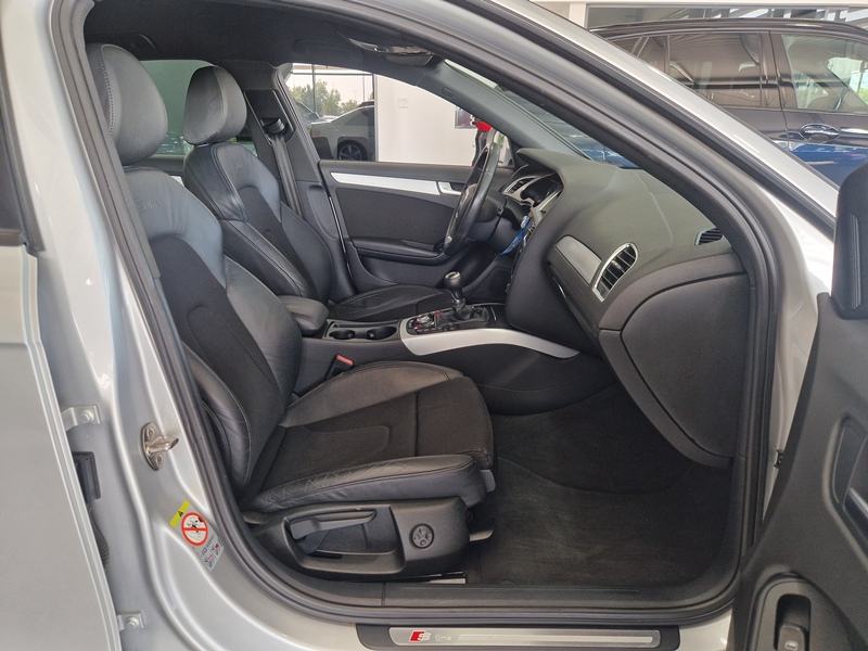 Audi A4 2.0 TDI S-line REG.DO 03/01/2027, fotografija 15