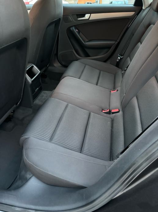 Audi A4 2,0 TDI, fotografija 13