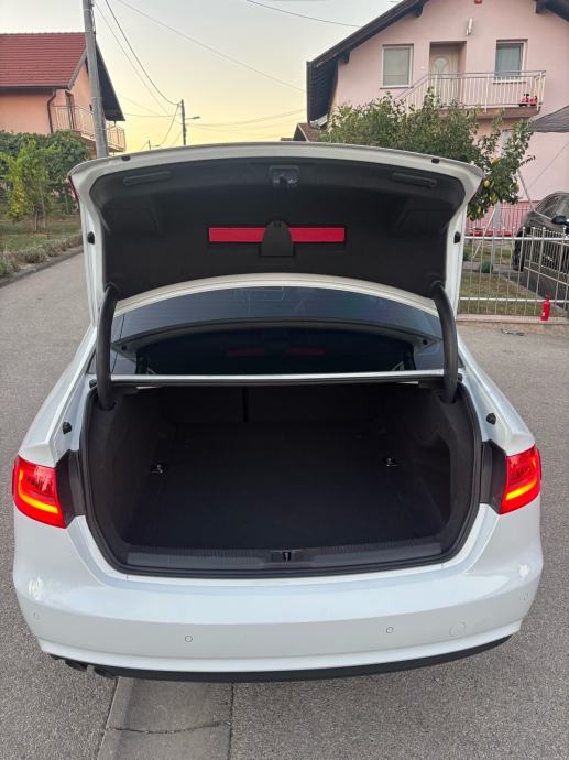 Audi A4 2,0 TDI, fotografija 18