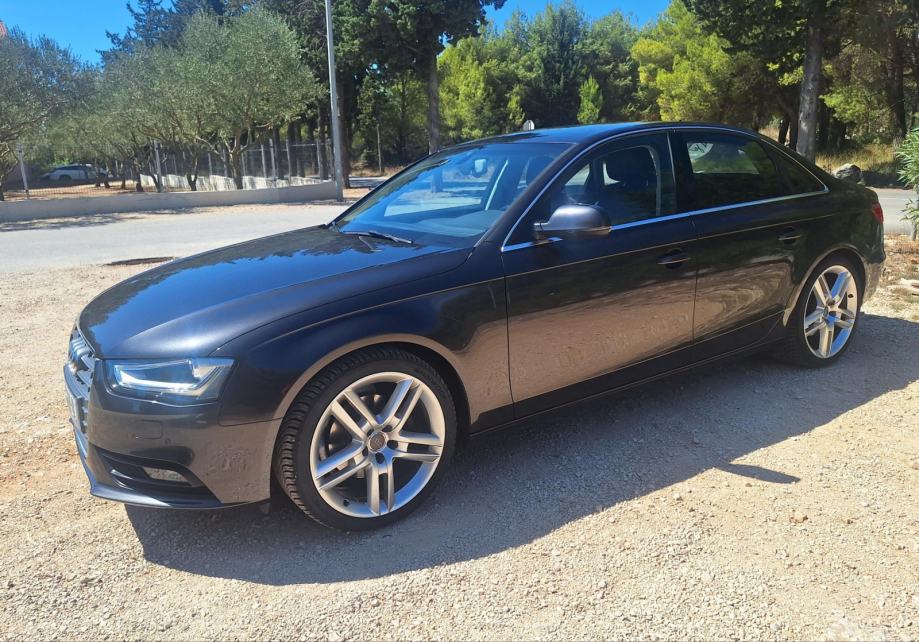 Audi A4 2,0 TDI*123.000 km *KOŽA *ALU 19 "* BI XENON* NAVI*CAR PASS, fotografija 7