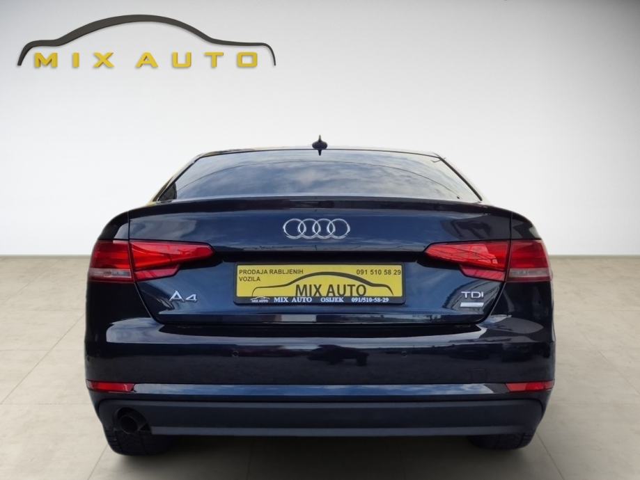 Audi A4 2,0 TDI ***81000***TKM SERVISNA KNJIGA, fotografija 9