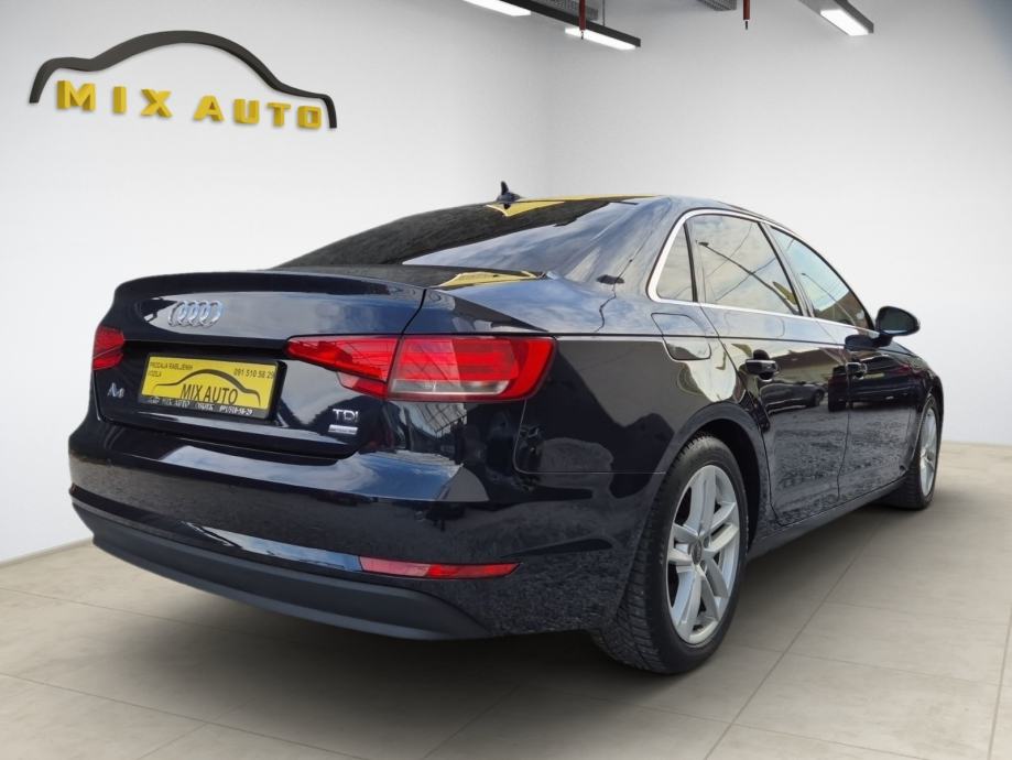 Audi A4 2,0 TDI ***81000***TKM SERVISNA KNJIGA, fotografija 7