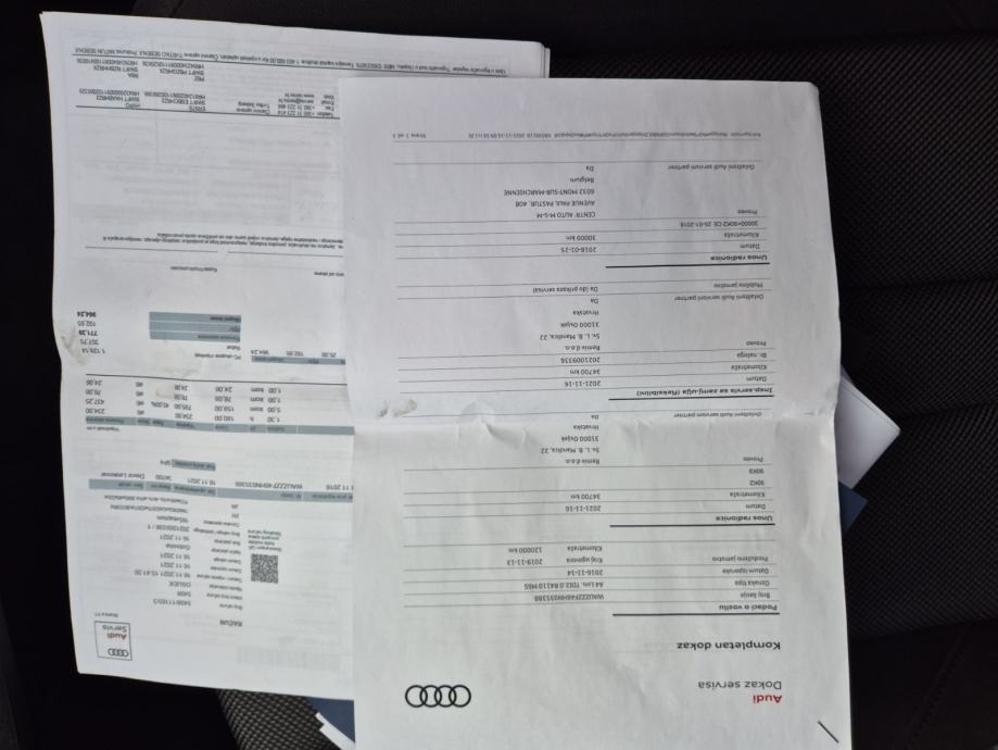 Audi A4 2,0 TDI ***81000***TKM SERVISNA KNJIGA, fotografija 17