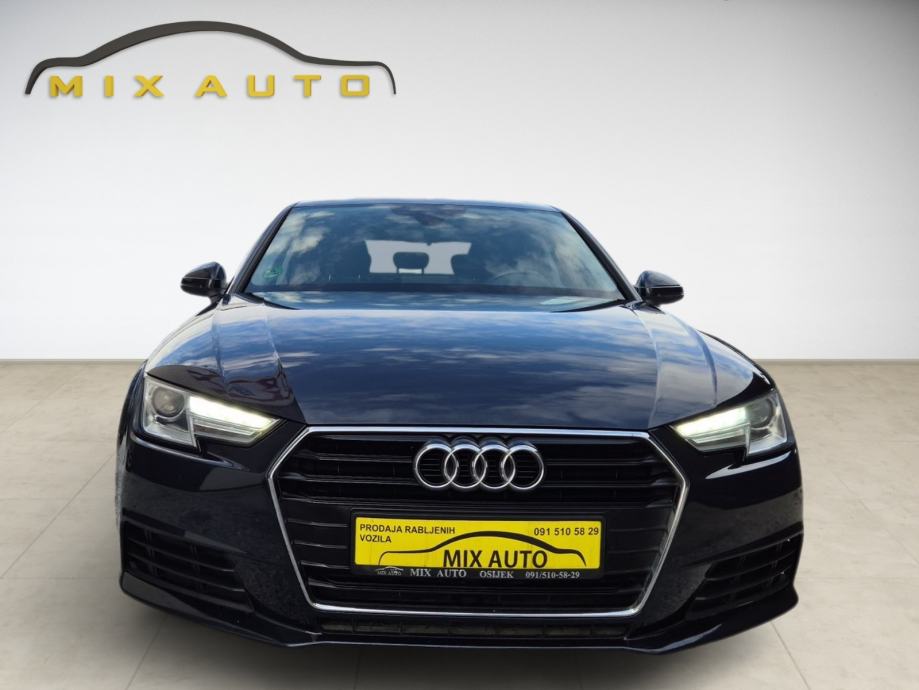 Audi A4 2,0 TDI ***81000***TKM SERVISNA KNJIGA, fotografija 3