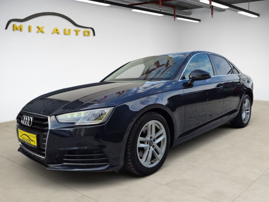 Audi A4 2,0 TDI ***81000***TKM SERVISNA KNJIGA, fotografija 2