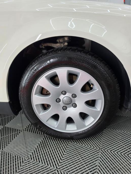 Audi A4 2,5 V6 TDI QUATTRO, fotografija 9