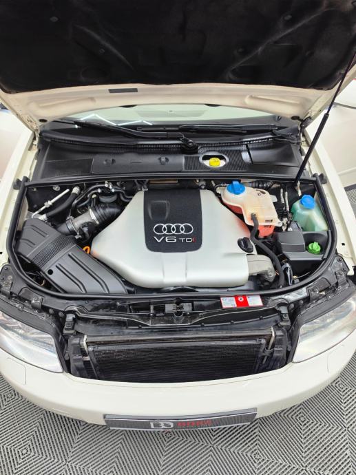 Audi A4 2,5 V6 TDI QUATTRO, fotografija 20