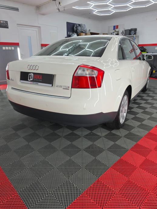 Audi A4 2,5 V6 TDI QUATTRO, fotografija 8