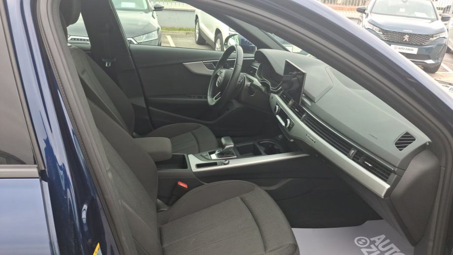AUDI A4 2024 • AKCIJSKA CIJENA • AutoZubak Rabljena, fotografija 9