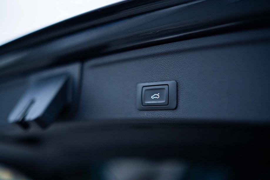 Audi A4 30 TDI S-Tronic/Mild-Hybrid/Panorama/Virtual Cockpit, fotografija 7