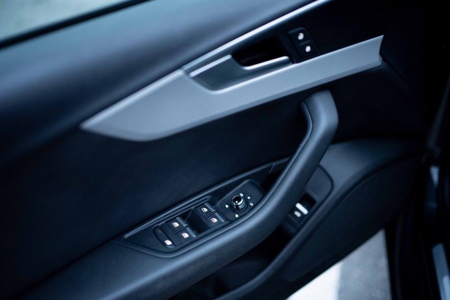 Audi A4 30 TDI S-Tronic/Mild-Hybrid/Panorama/Virtual Cockpit, fotografija 16