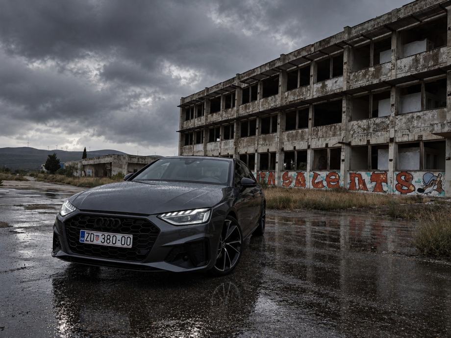 Audi A4 35 TDI S tronic 3x S line | Matrix | Masaža | El. kuka |, fotografija 2