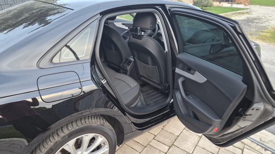 Audi A4 35 TFSI Edition 10, 2023. godište – 22.000 km, jamstvo, fotografija 8