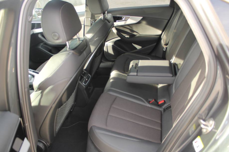 Audi A4 35 TFSi S-Tronic S-Line, fotografija 11