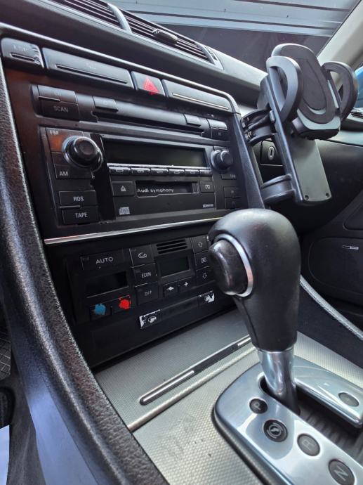 Audi A4 Avant 1,9 TDI automatik, fotografija 9