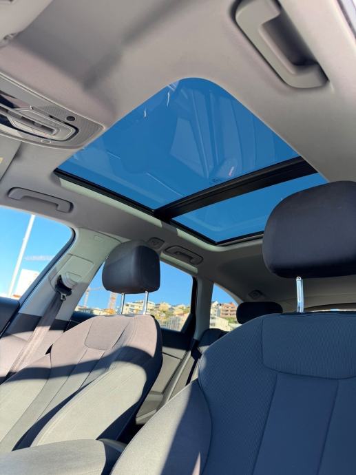 Audi A4 Avant 2,0 TDI 140KW, Sline, Virtual,Panorama,Kukaautomatik, fotografija 3