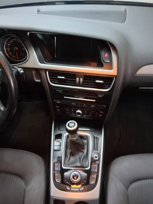 Audi A4 Avant 2,0 TDI 2013 godina, fotografija 8