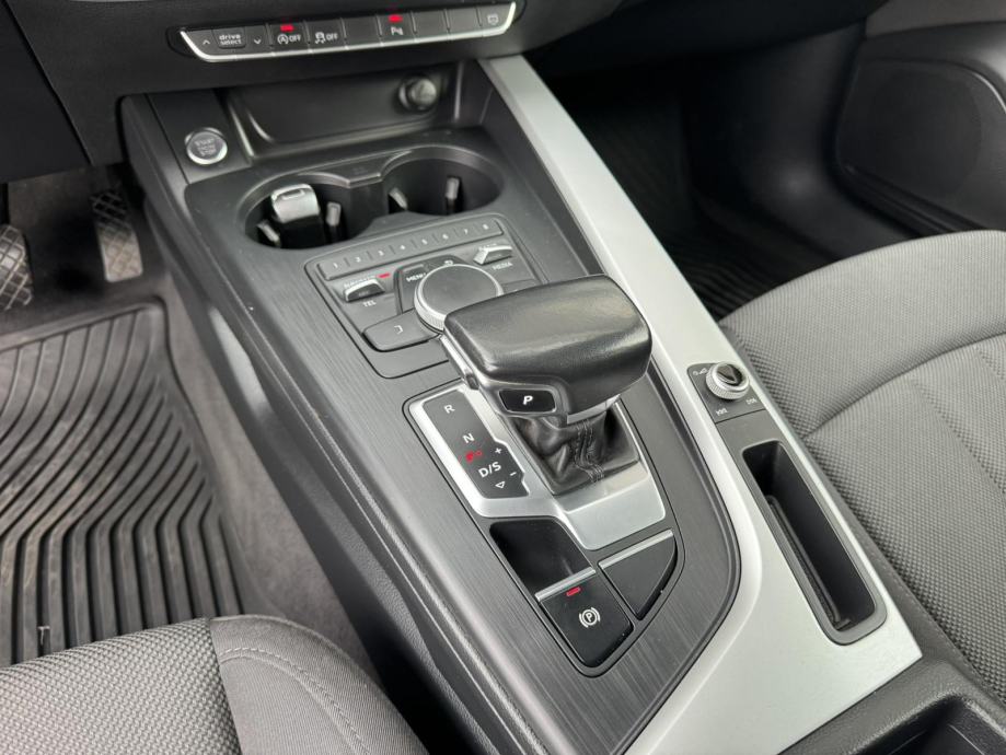 Audi A4 Avant 2,0 TDI automatik, fotografija 9
