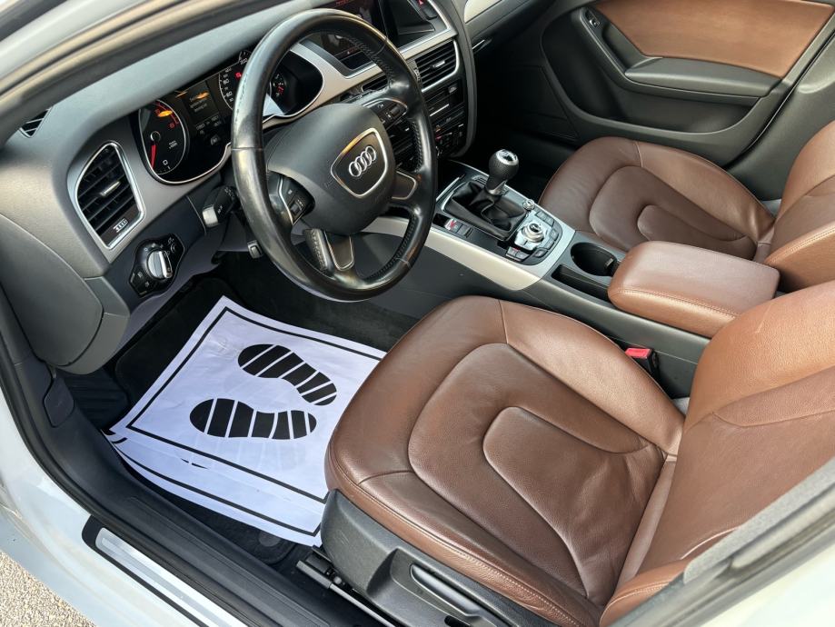 Audi A4 Avant 2,0 TDI, fotografija 11