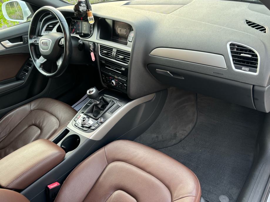 Audi A4 Avant 2,0 TDI, fotografija 14