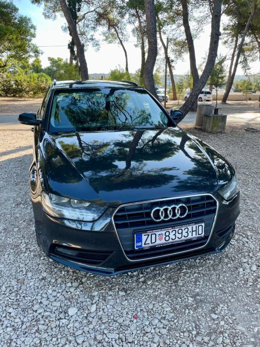 Audi A4 Avant 2,0 TDI, fotografija 3