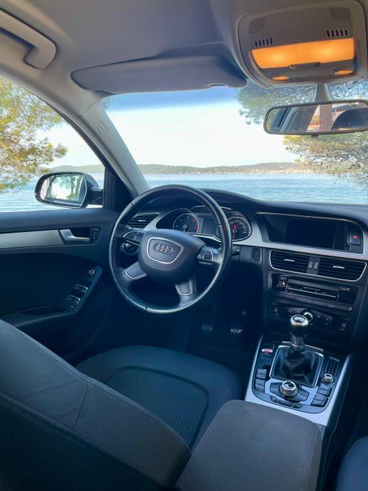 Audi A4 Avant 2,0 TDI, fotografija 9