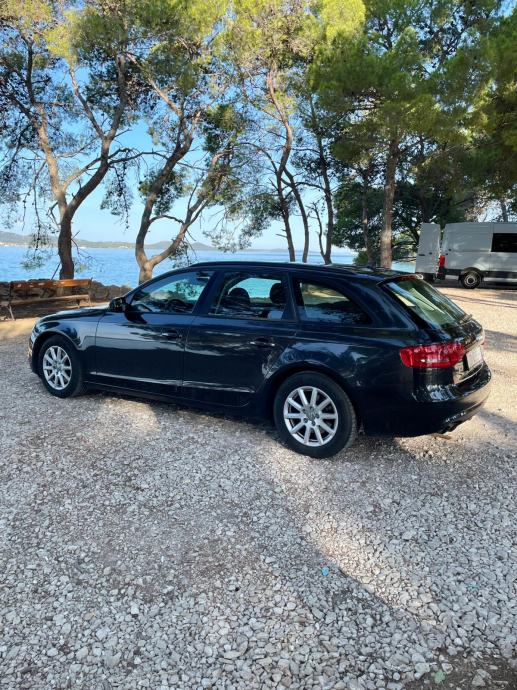 Audi A4 Avant 2,0 TDI, fotografija 4
