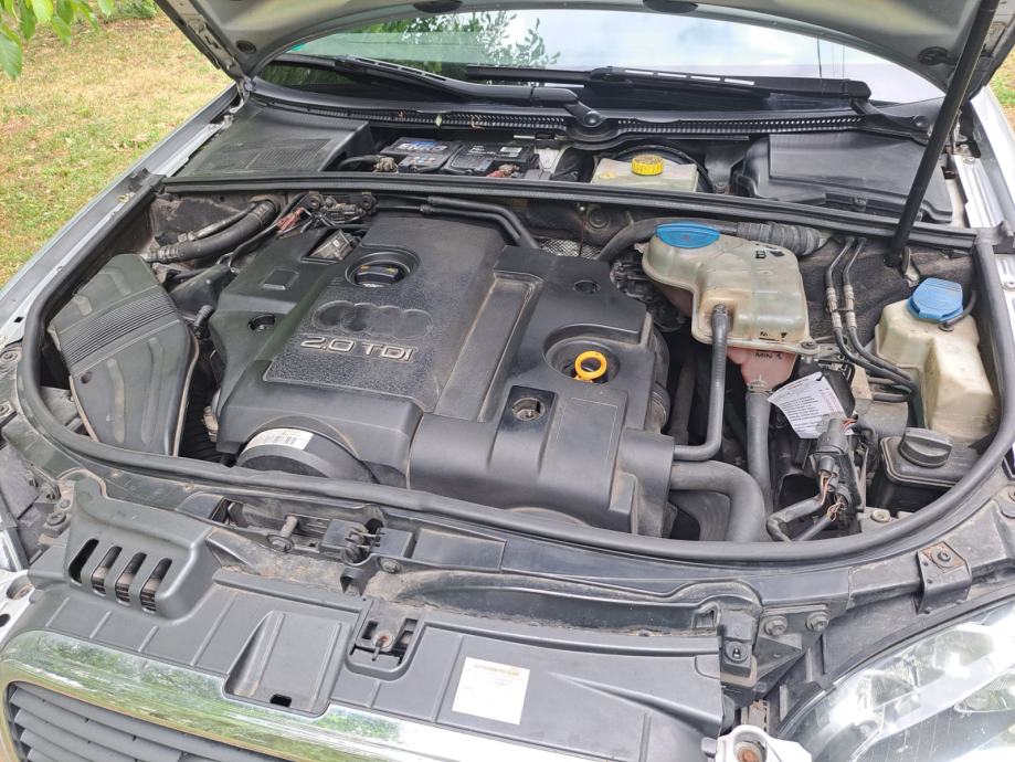 Audi A4 Avant 2,0 TDI, fotografija 13